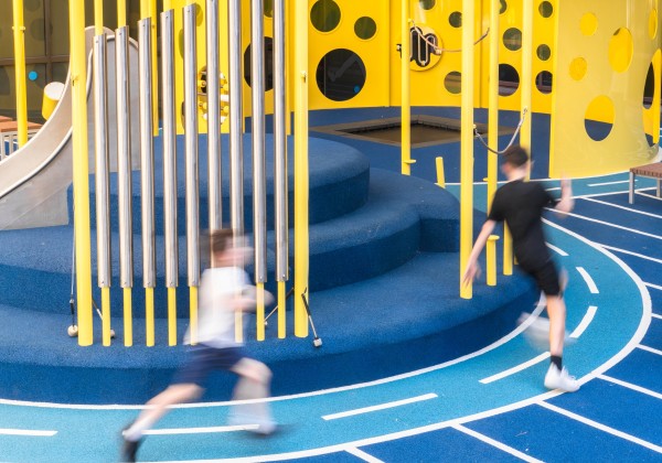 Adelaide Women's and Children's Hospital Playdeck