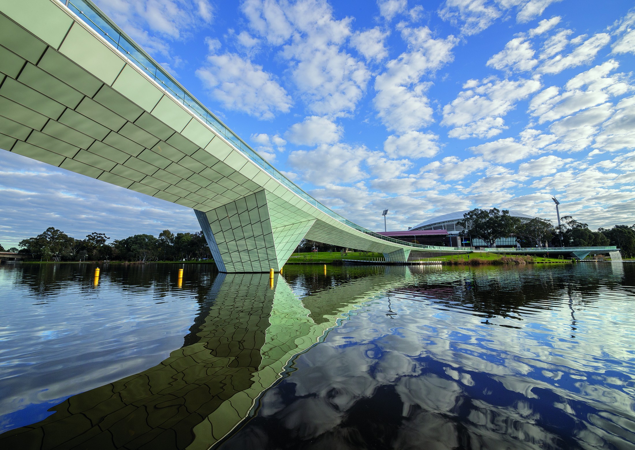 Adelaide Riverbank Pedestrian Bridge